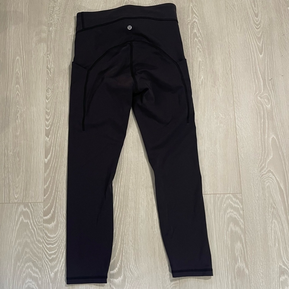 NWT Lululemon Power Thru High Rise Crop 23" Black size 6 - Picture 12 of 15